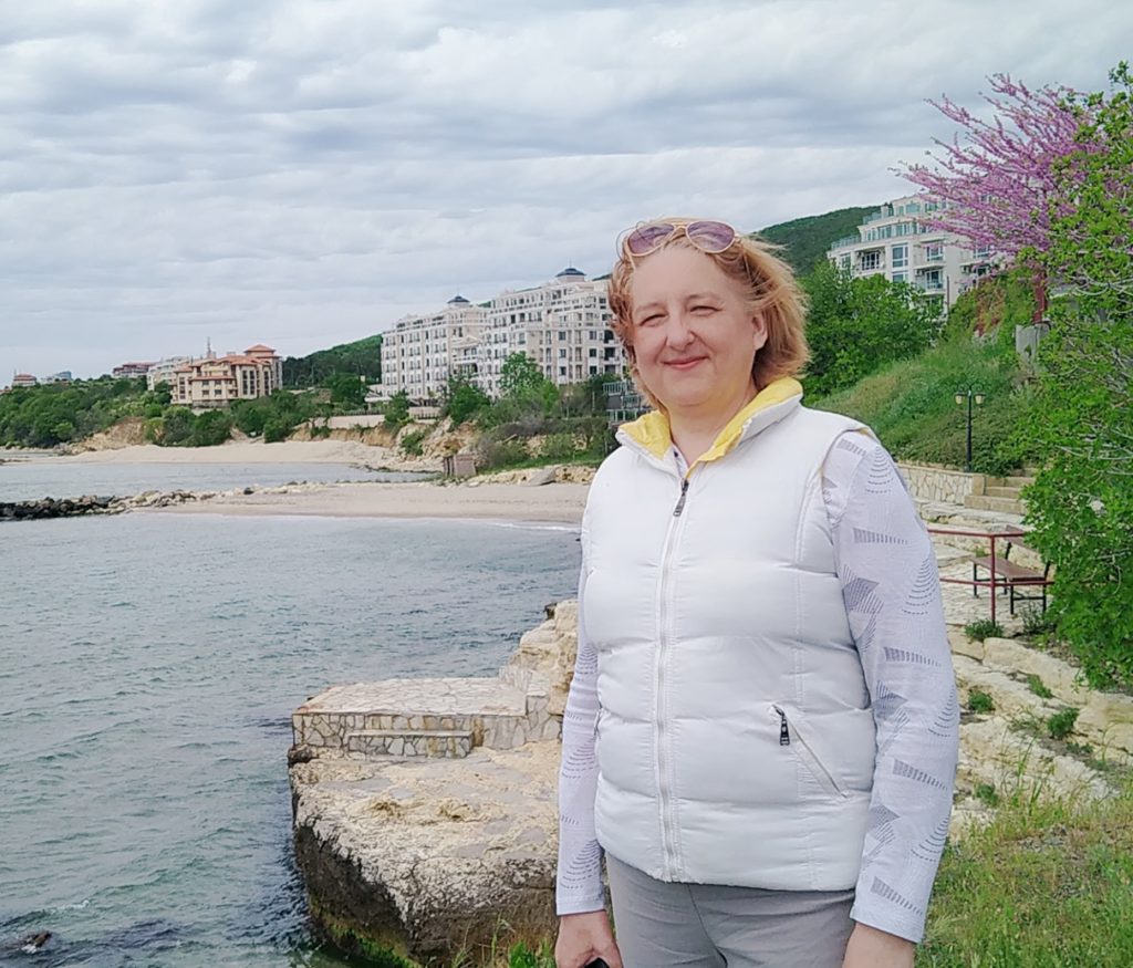 Ирина Здравда на берегу моря